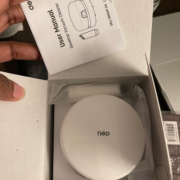 Mini desk vacuum - Picture 8 of 8